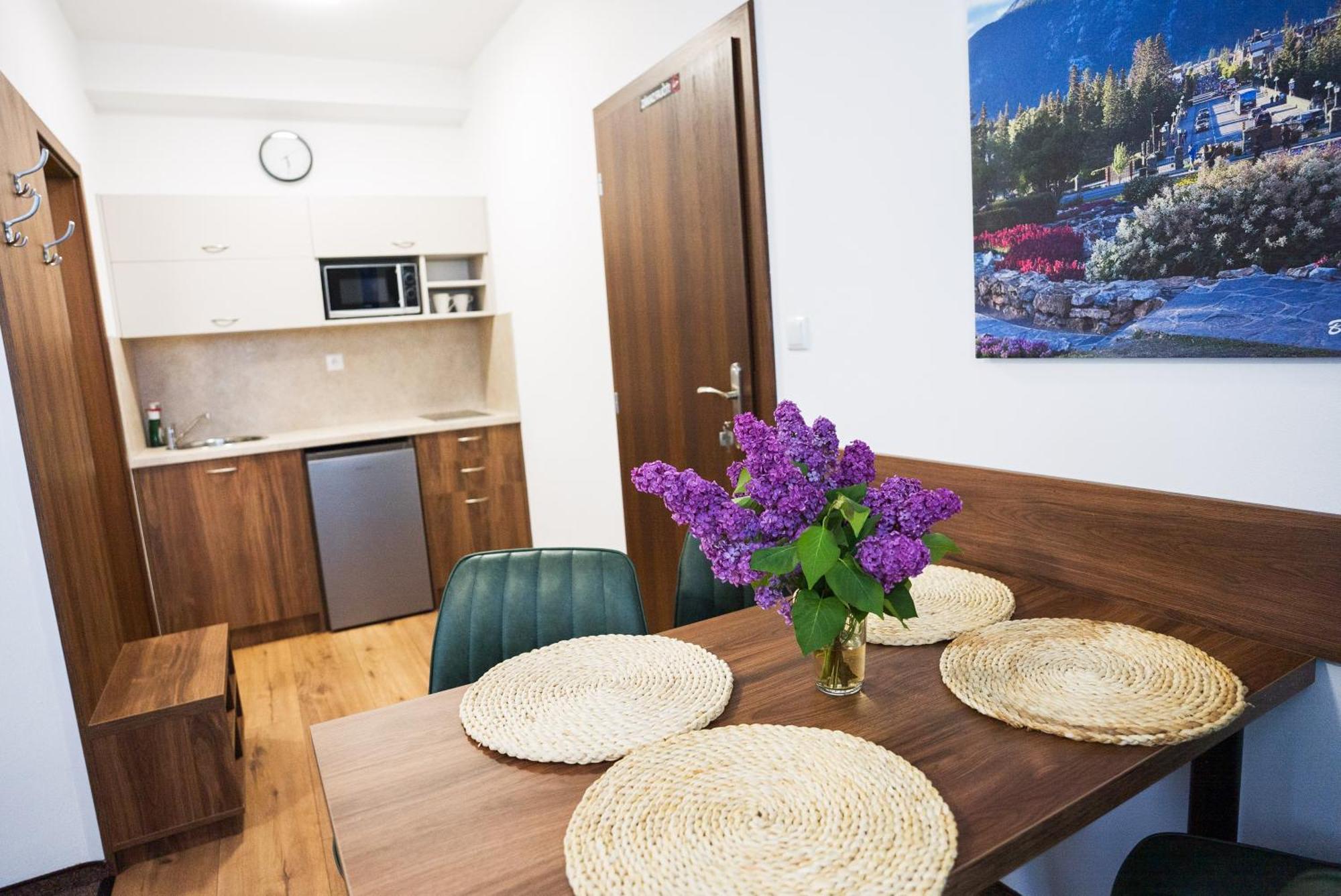 Apartmany Banff Бешенёва Экстерьер фото