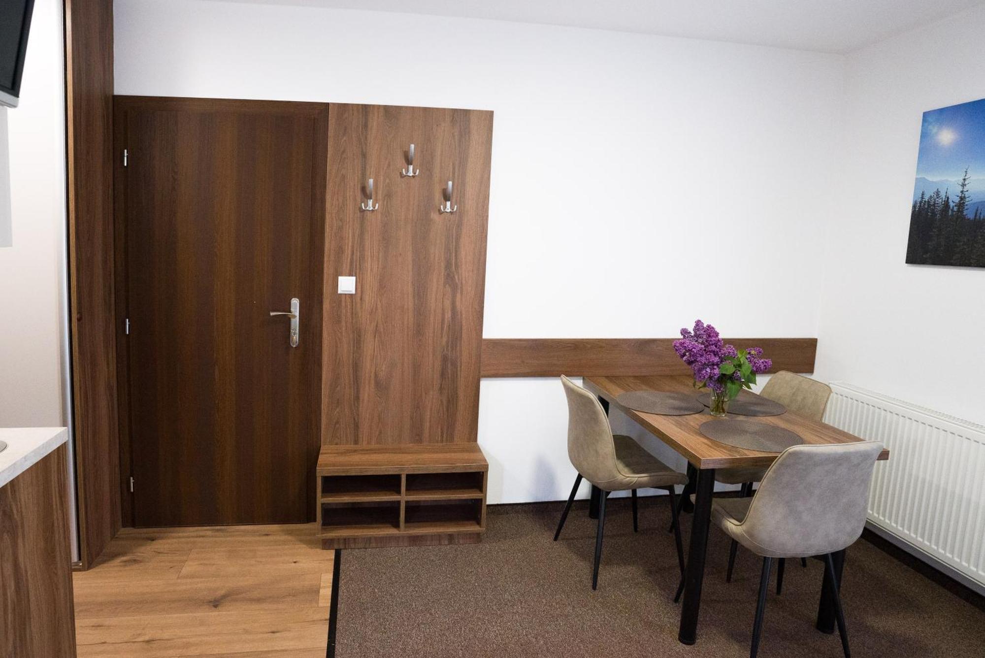 Apartmany Banff Бешенёва Экстерьер фото