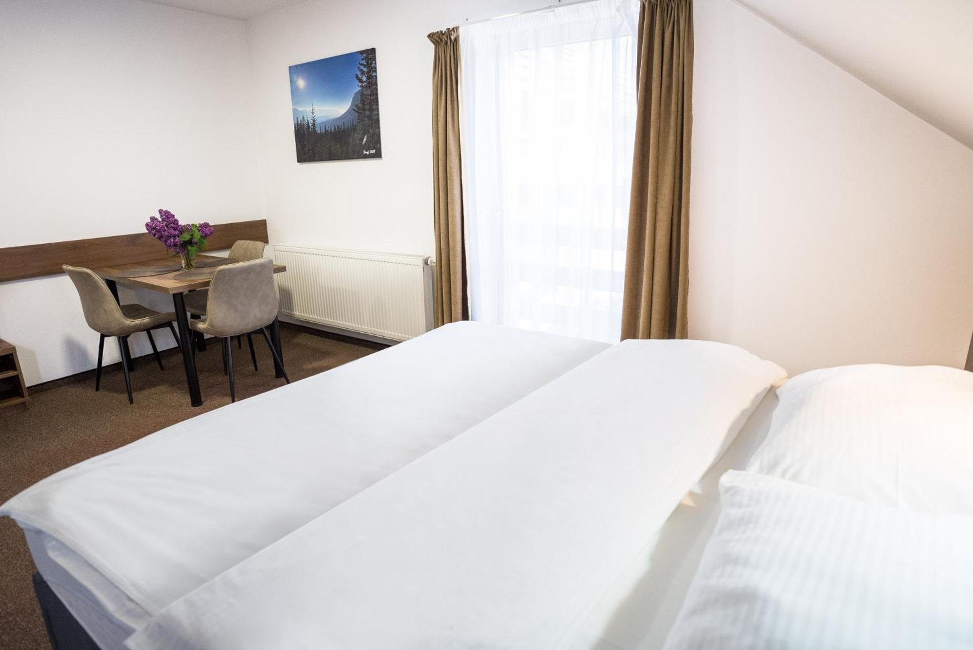 Apartmany Banff Бешенёва Экстерьер фото