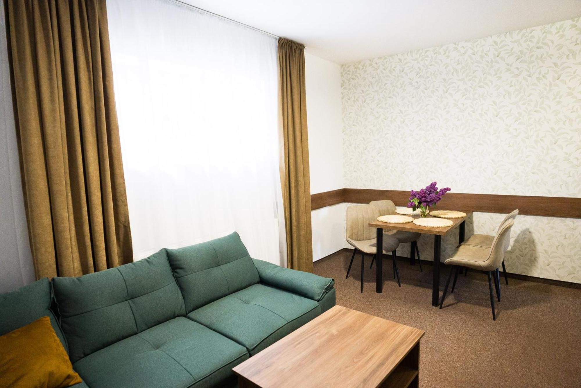 Apartmany Banff Бешенёва Экстерьер фото